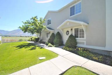 Main picture of 91 Penny Ln