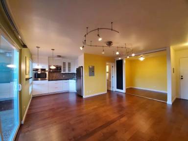 Main picture of 966 Peninsula Unit Unit Ave