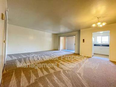 Main picture of 362 W Olive Ave