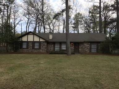 Main picture of 412 Shenandoah Rd N