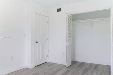 Main picture of 1091 SW 4th St