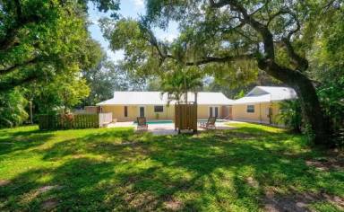 Main picture of 6750 SW Gaines Ave
