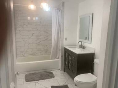 Main picture of 904 N Alvord St