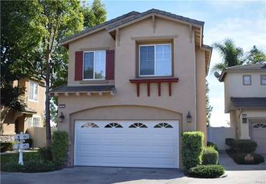 Main picture of 104 Woodcrest Ln