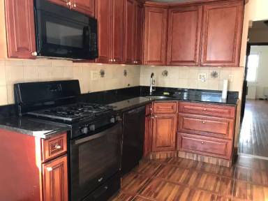 Main picture of 9801 Seaview Ave