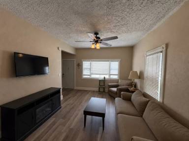 Main picture of 412 S 10th St
