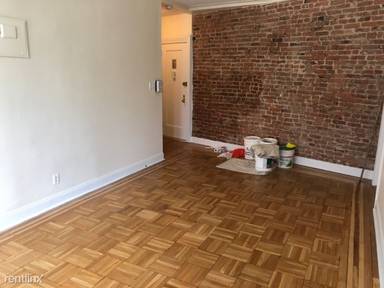 Main picture of 200 W 11th St
