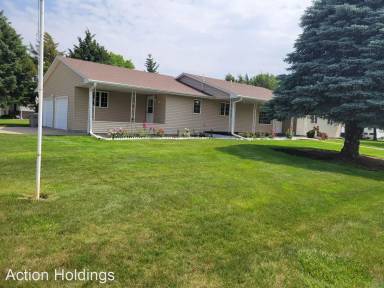 Main picture of 705 Phelps Dr