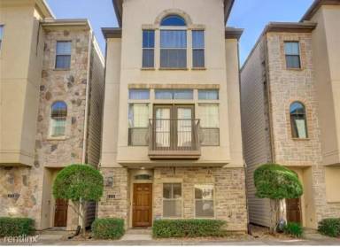 Main picture of 576 Bomar St