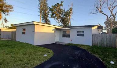 Main picture of 6410 Sheridan St