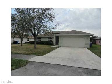 Main picture of 3206 NW 43rd Pl