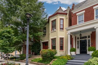 Main picture of 2236 W Grace St
