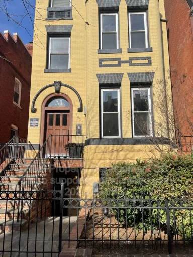 Main picture of 1451 Harvard St NW
