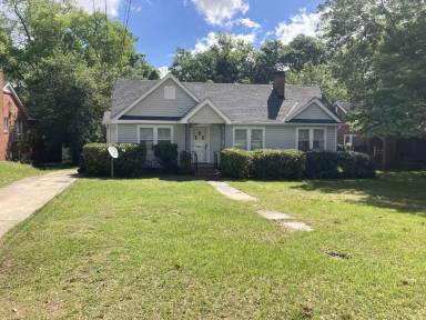 Main picture of 3204 Sherwood Ave