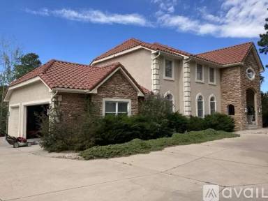 Main picture of 17190 Colonial Park Dr
