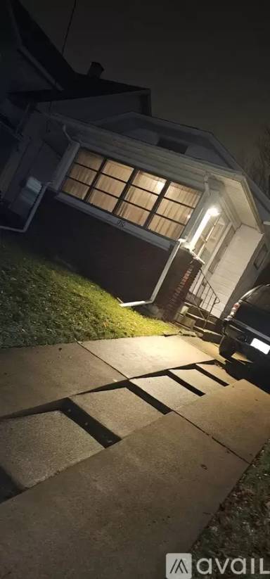 Main picture of 1710 Kelsey Ave