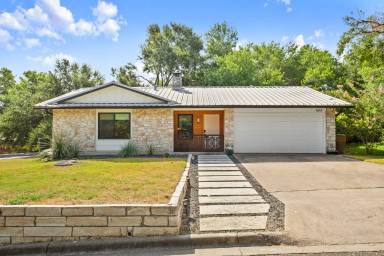 Main picture of 8201 Dixon Dr