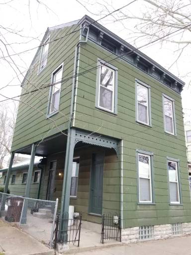 Main picture of 222 E 13th St