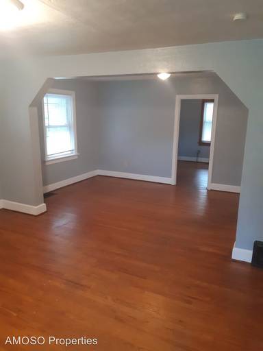 Main picture of 5317 Fletcher St
