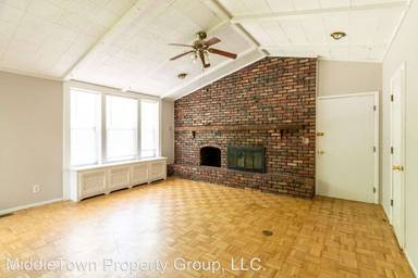 Main picture of 1101 W North St