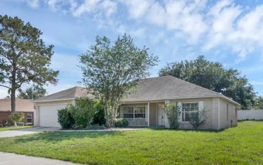 Main picture of 10621 Cedar Forest Cir