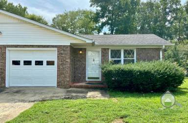 Main picture of 424 Devonwood Ct