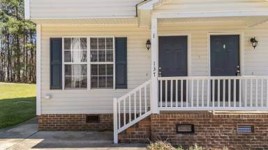 Main picture of 180 Park Place Dr