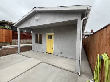Main picture of 8404 Highwood Dr