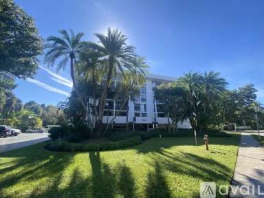 Main picture of 100 Ocean Lane Dr