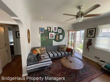 Main picture of 4778 Oregon St