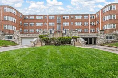 Main picture of 765 Westwood Dr