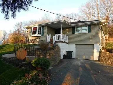 Main picture of 90 Franklin Farms Rd