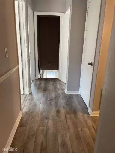 Main picture of 84 Minna Ave