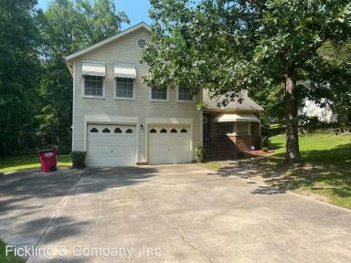 Main picture of 6855 Leslie Ln