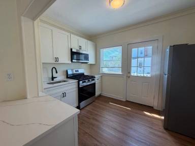 Main picture of 6 S Water St