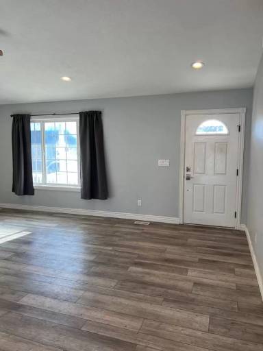 Main picture of 330 E Palomino Dr