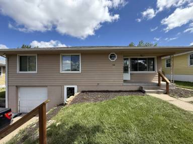 Main picture of 5331 N 45th St