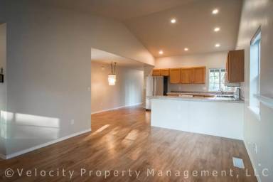 Main picture of 61360 Elkhorn St