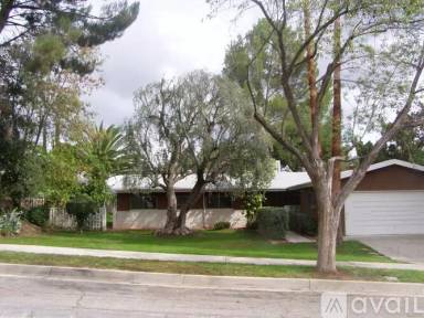 Main picture of 8562 Nevada Ave