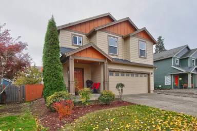 Main picture of 17536 SW Parkway Ct