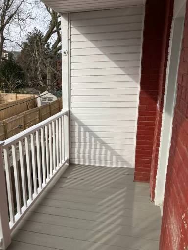 Main picture of 422 John St