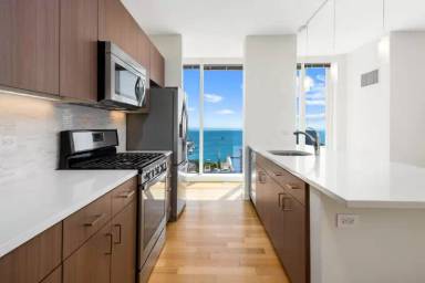 Main picture of 355 N Park