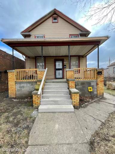 Main picture of 17946 Gallagher St