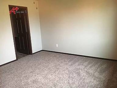 Main picture of 4209 N Pennsylvania Ave