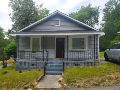 Main picture of 196 Mahan St SW