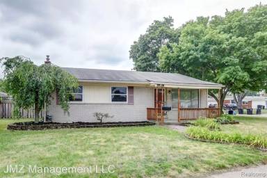 Main picture of 33939 Hiveley St