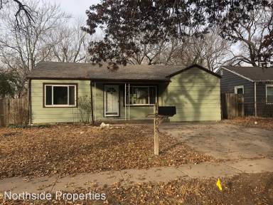Main picture of 1803 N Woodland Ave