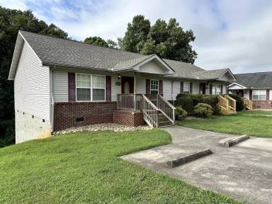 Main picture of 2916 Patrick Ave