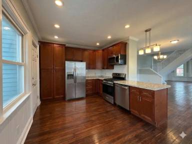 Main picture of 20 Penfield St