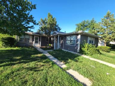 Main picture of 100 E Sunrise Dr